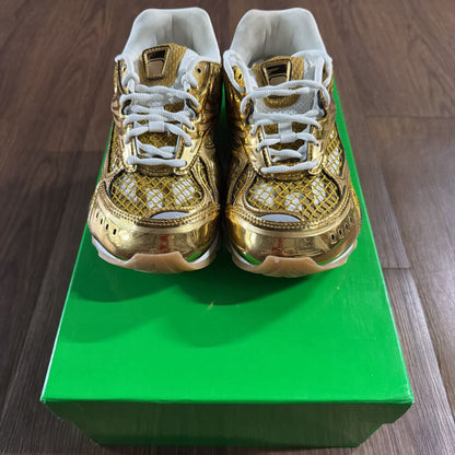 BOTTEGA VENETA ORBITS SZ 38 (BOX)