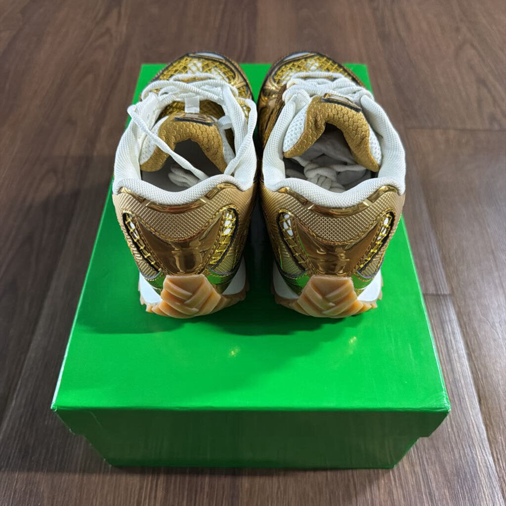 BOTTEGA VENETA ORBITS SZ 38 (BOX)