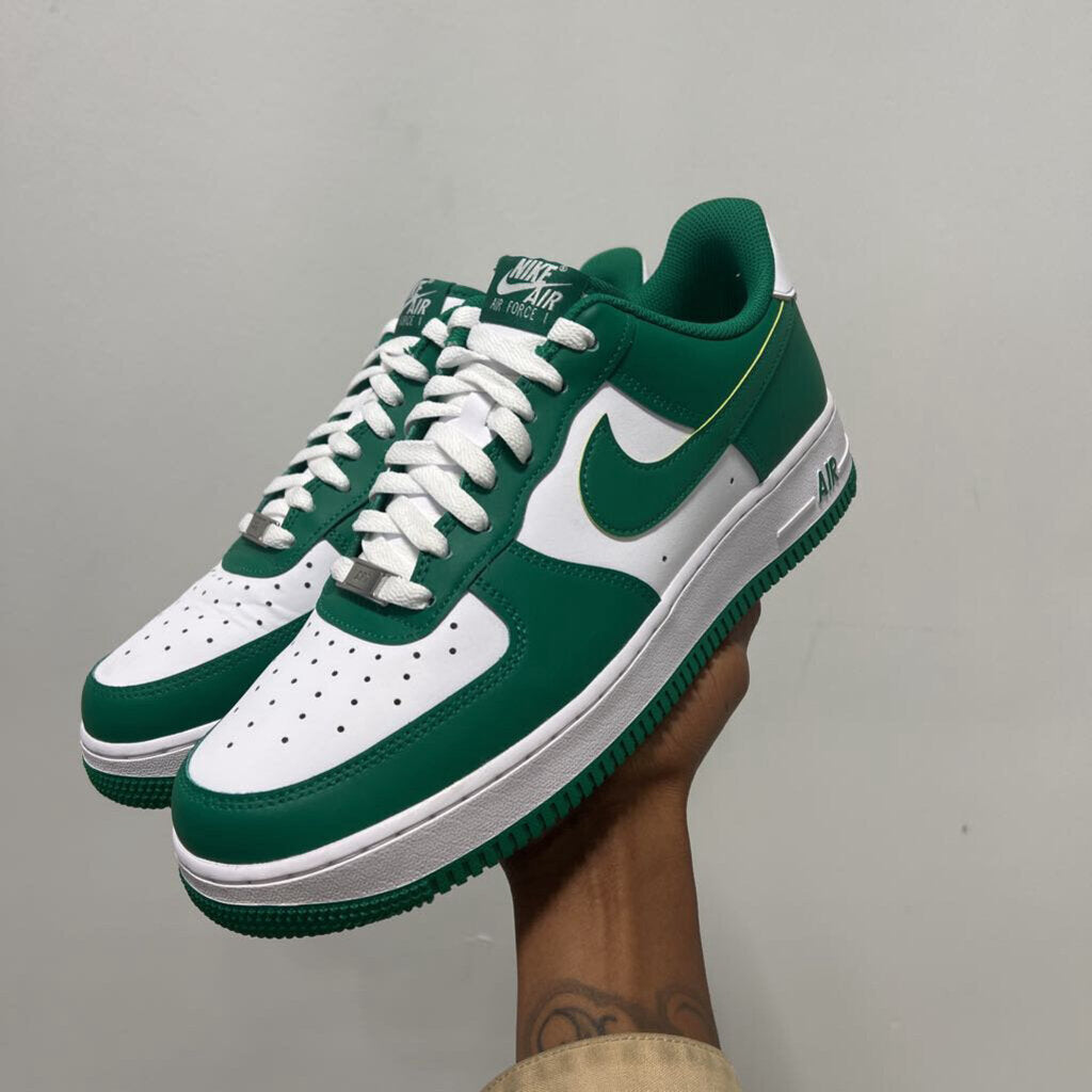 07 NIKE AIR FORCE 1 SZ 10.5