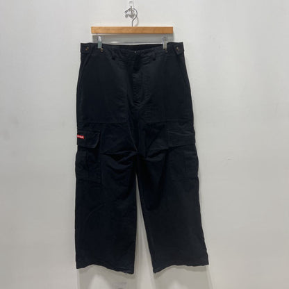 RASPBERRY CARGO PANTS SZ M