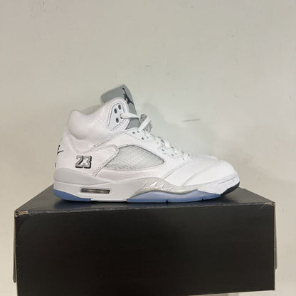 JORDAN 5 WHITE METALLIC SZ 9.5