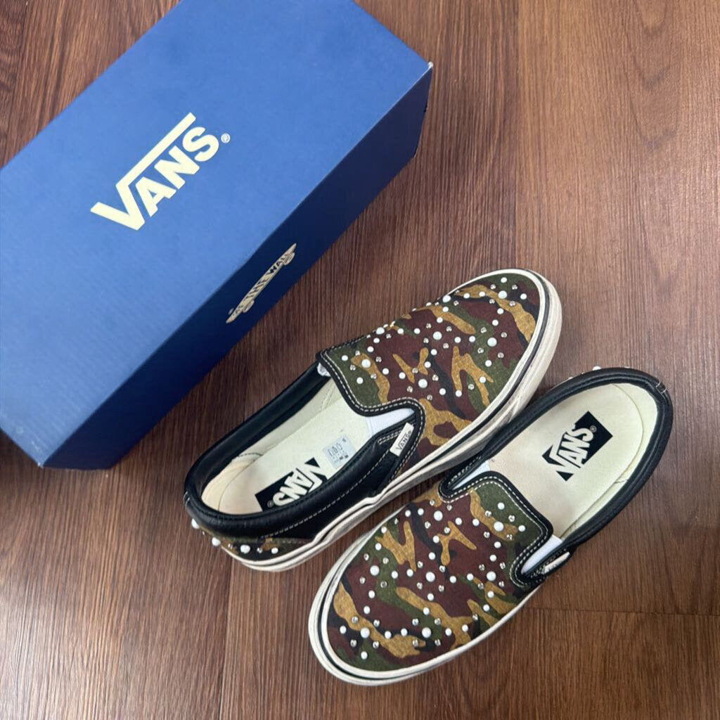 CAMO PEARLIZED SLIP ON
