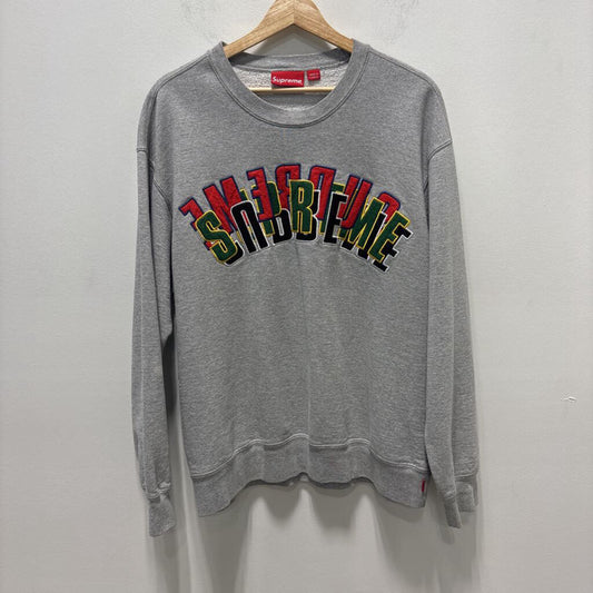 SUPREME SWEATER SZ MEDIUM