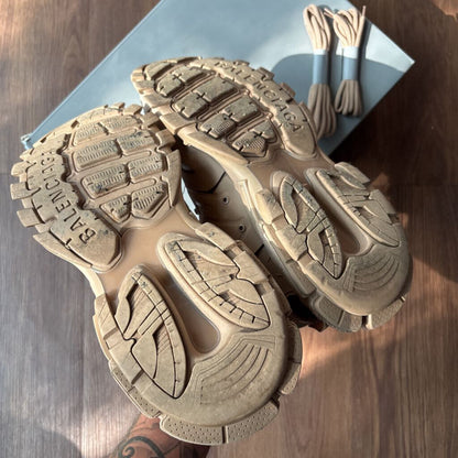 BALENCIAGA TRACK RUNNERS SZ. 42