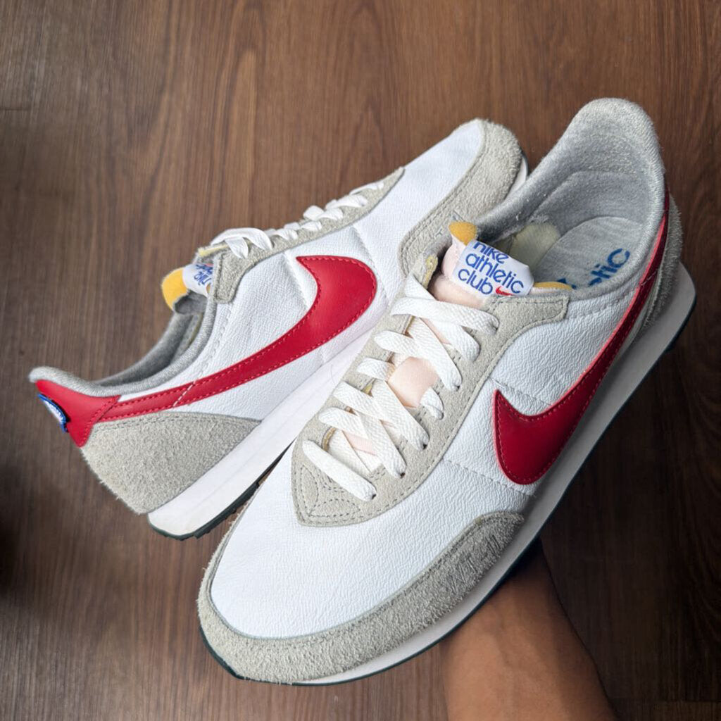 WHITE NIKE SCAI TRAINERS SZ10.5