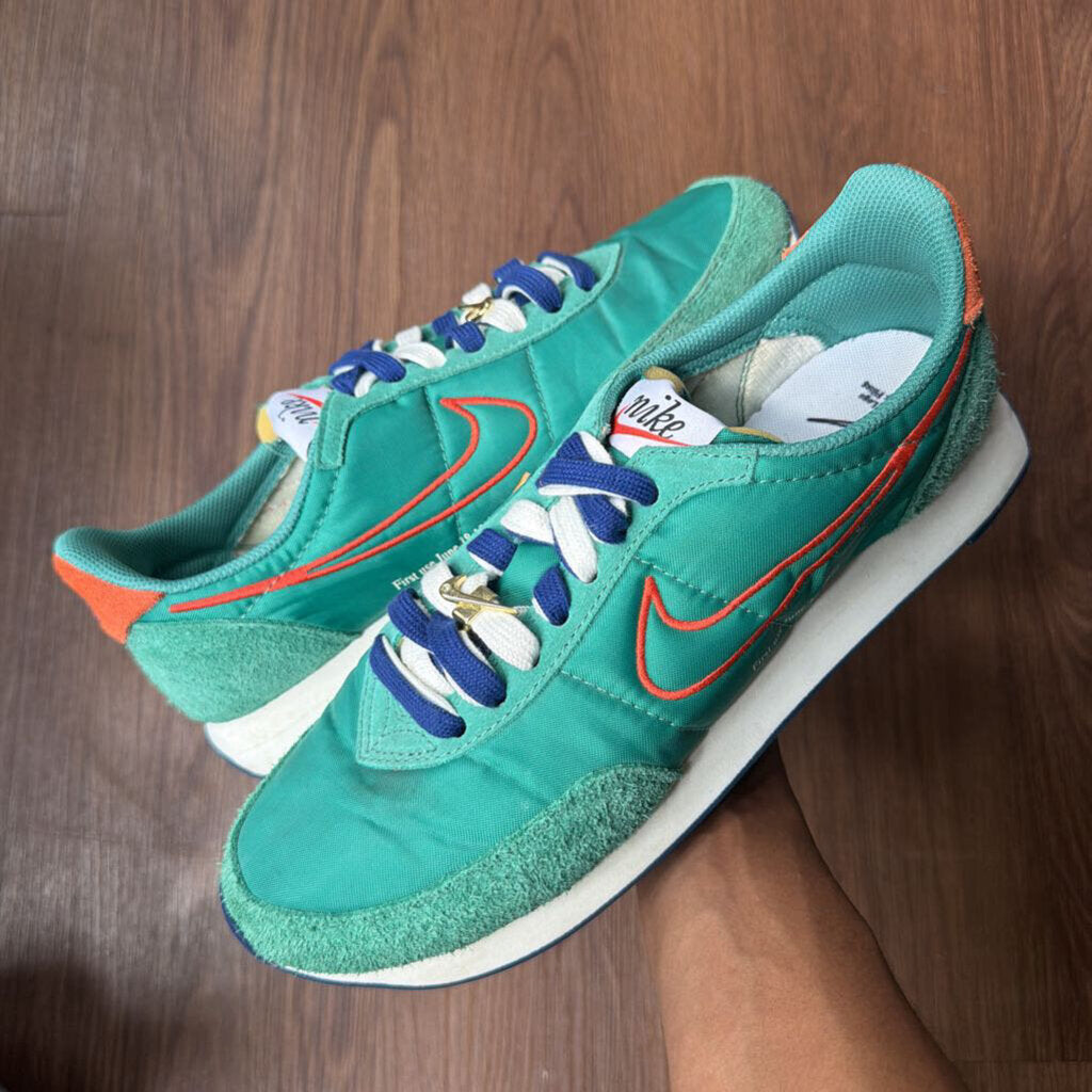 GREEN NIKE SCAI TRAINERS SZ10.5