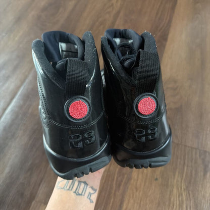 BRED JORDAN 9 SZ 11 (NO BOX)
