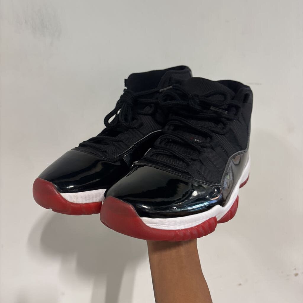 JORDAN 11 BRED SZ 11.5 ''NO BOX''