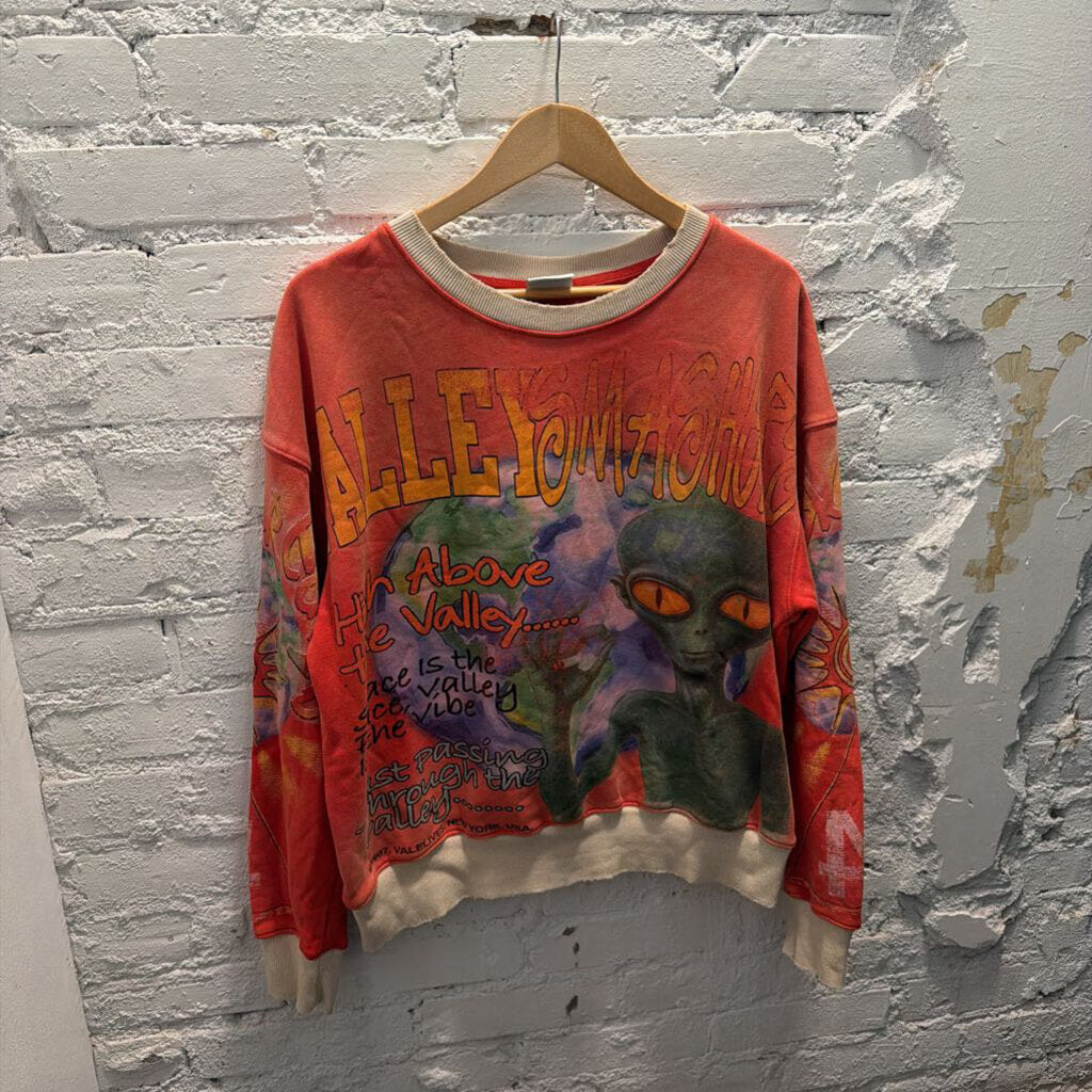 VALE " HIGH ABOVE THE VALLEY " CREWNECK