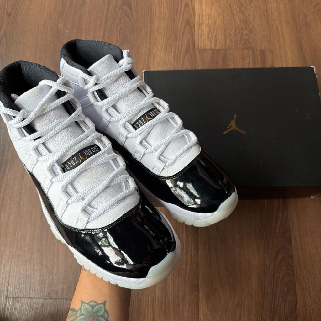 AIR JORDAN 11 " GRATITUDE " SZ. 11