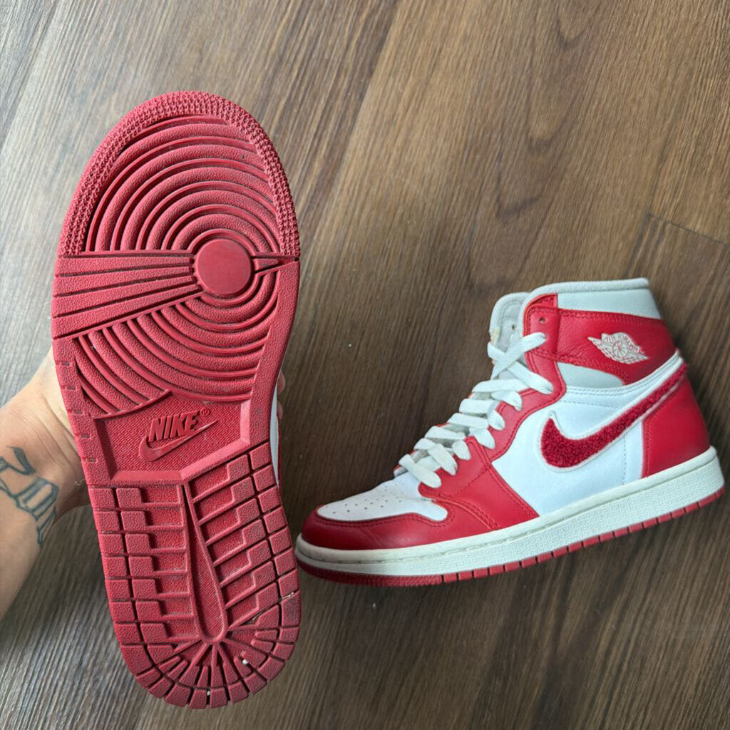 AIR JORDAN 1 " GYM RED " SZ.7W