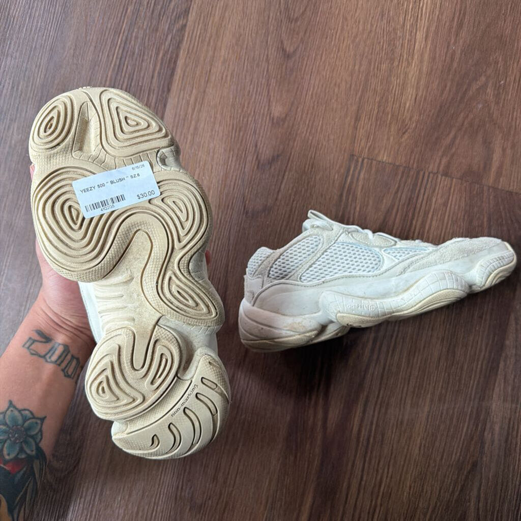 YEEZY 500 " BLUSH " SZ.6