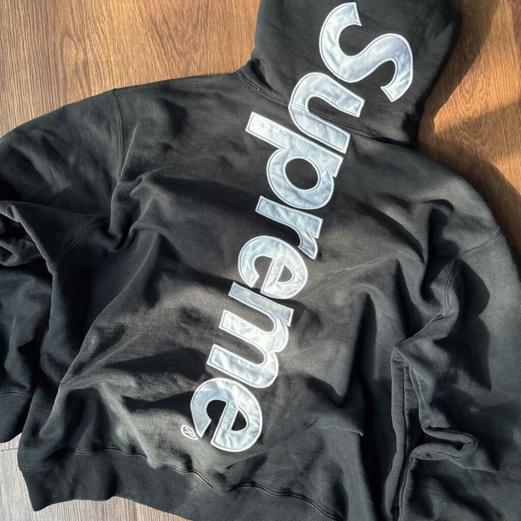 SUPREME LOGO HOODIE SZ. L