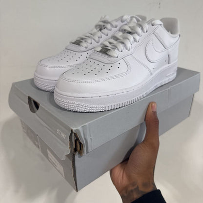 AIR FORCES 1S SZ 7.5