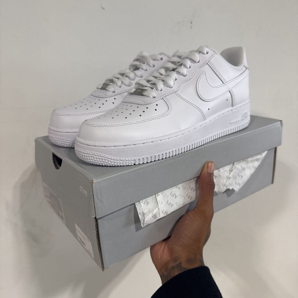 AIR FORCES 1S SZ 9