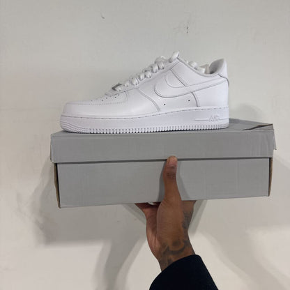 AIR FORCES 1S SZ 9.5