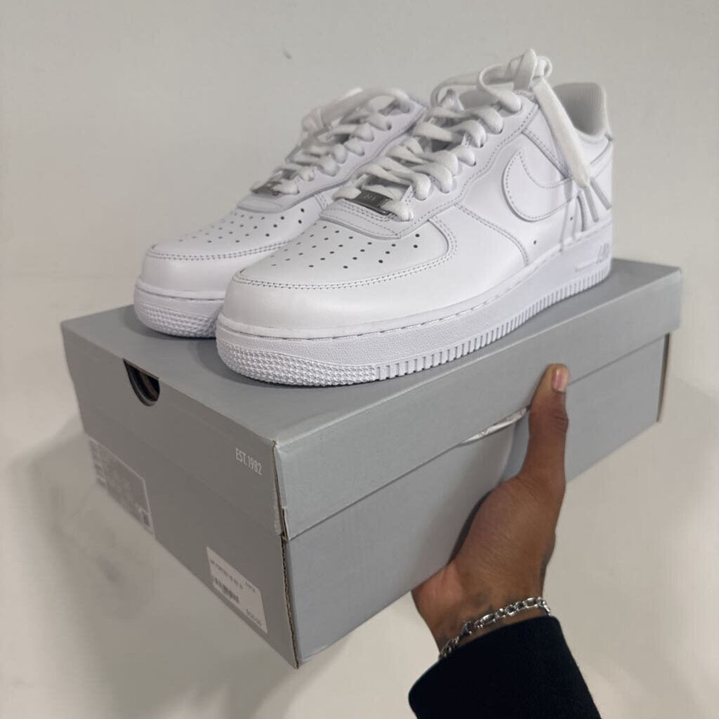 AIR FORCES 1S SZ 10