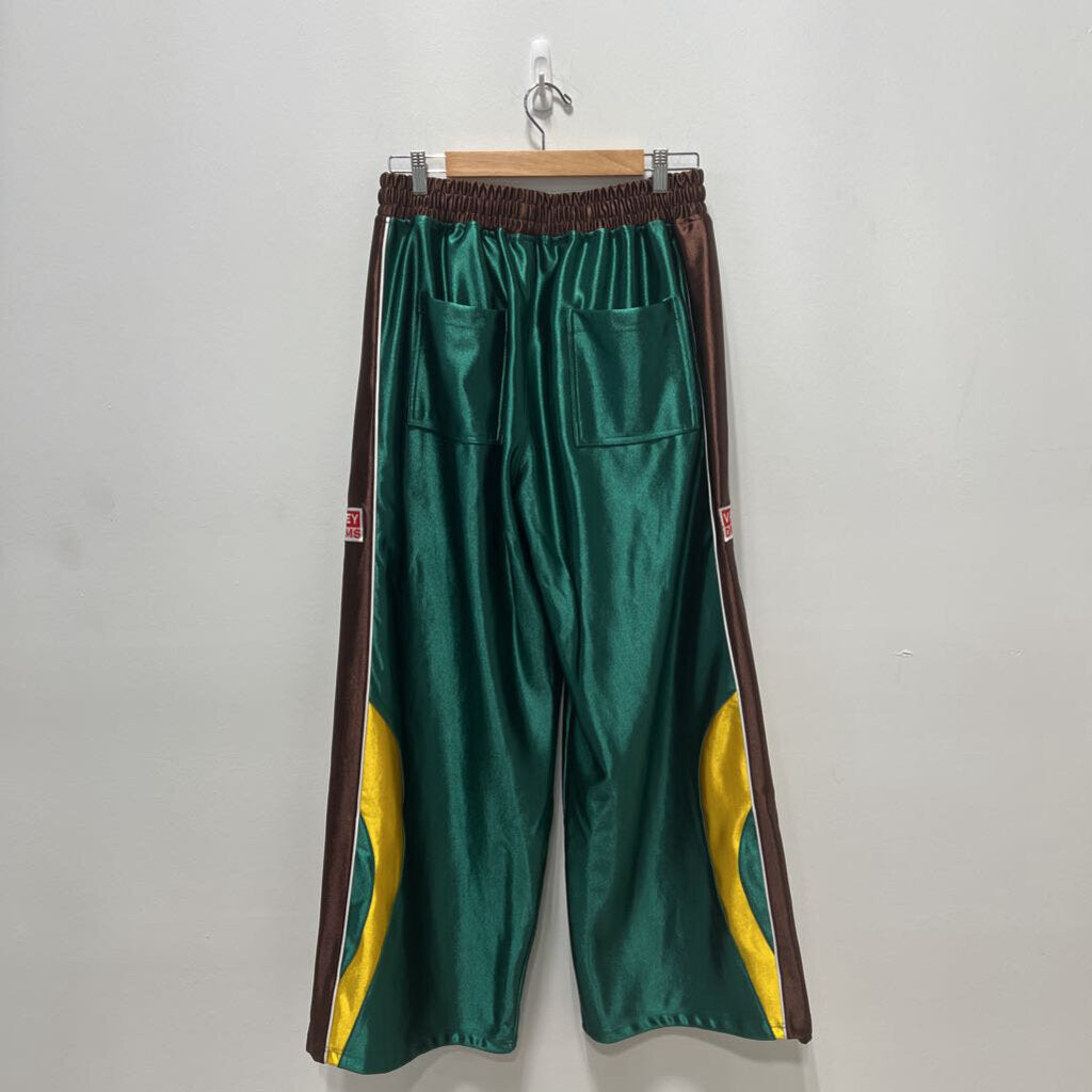 VALE SWEATS SZ M