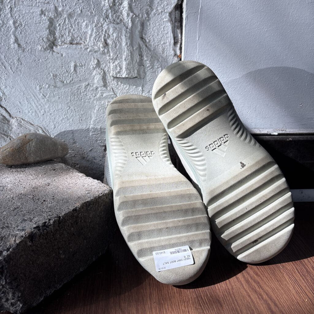YEEZY DSRT BOOT SALT SZ. 12 (NO BOX)