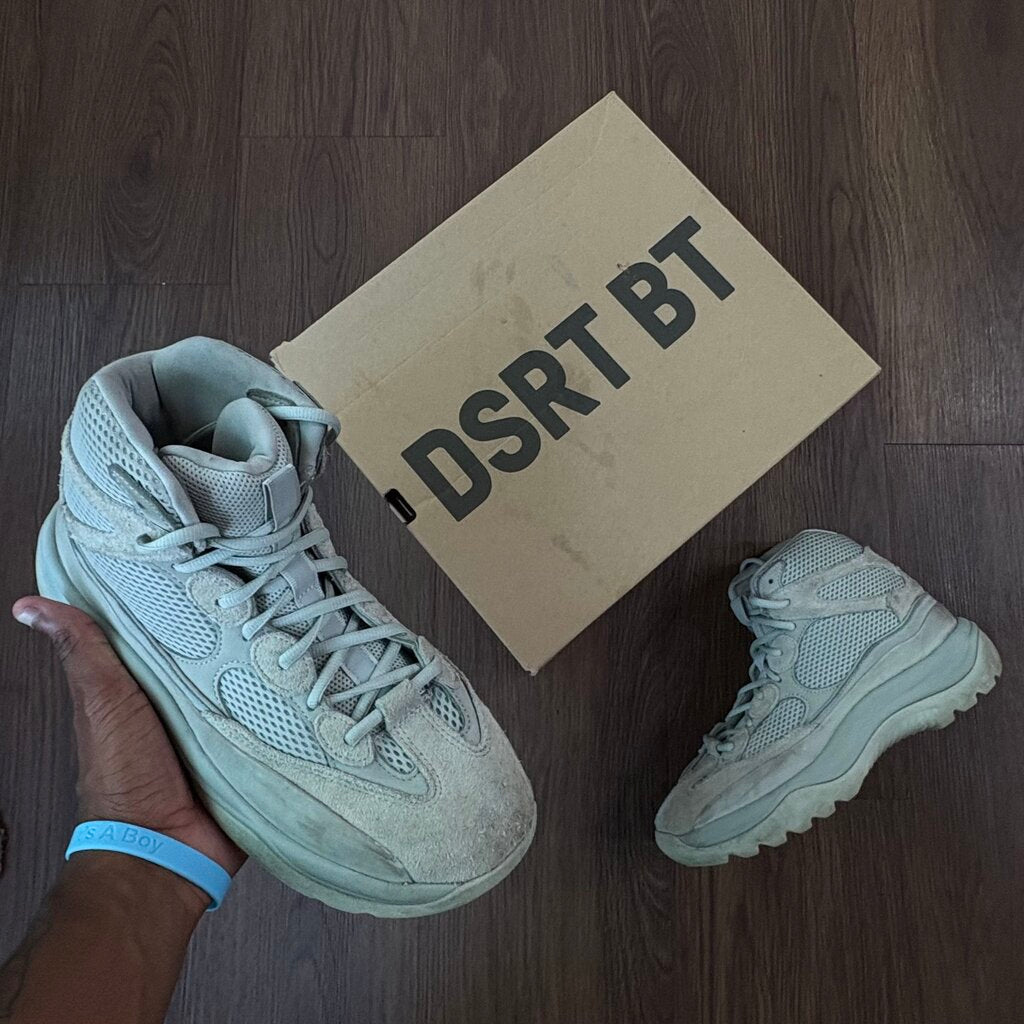 YZY BOOT SALT SZ. 11 (BOX)