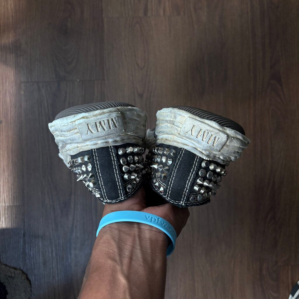 MAISON MIHARA LOW STUDDED SZ. 38 (NO BOX)