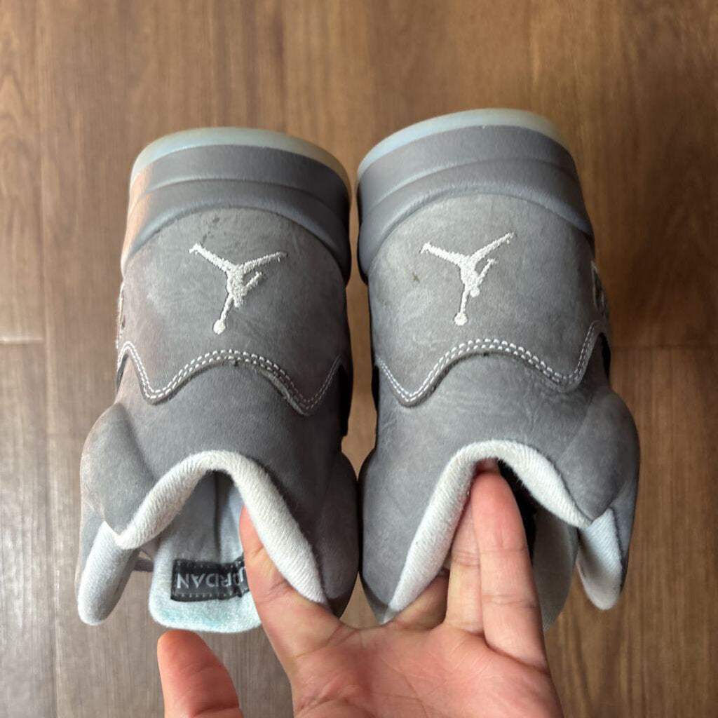 JORDAN 5 WOLF GREY SZ. 10.5 (NO BOX)