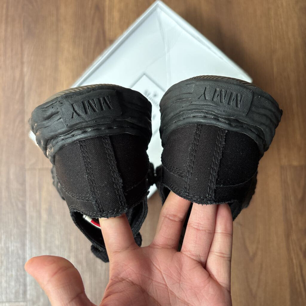 MAISON MIHARA TRIPLE BLACK SZ. 41 (BOX)