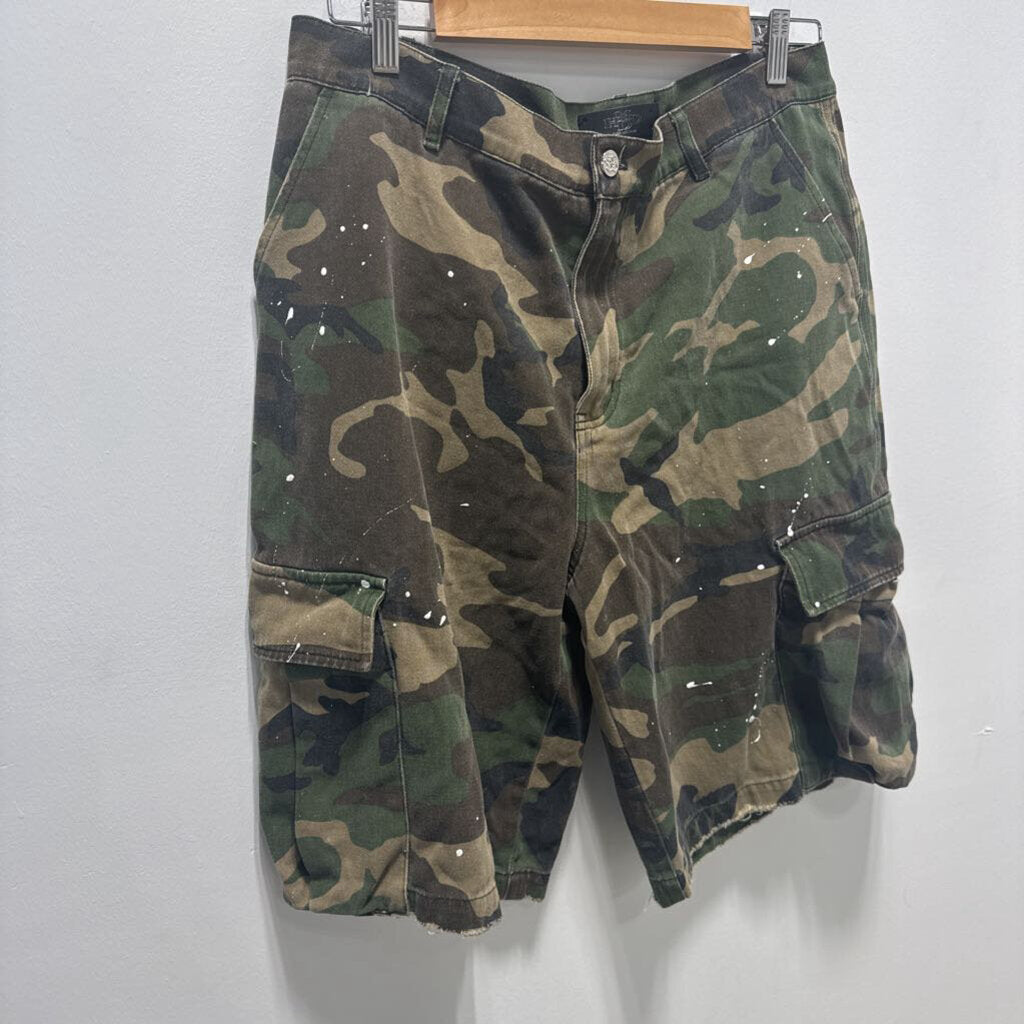 HMDD CAMO SHORTS SZ M
