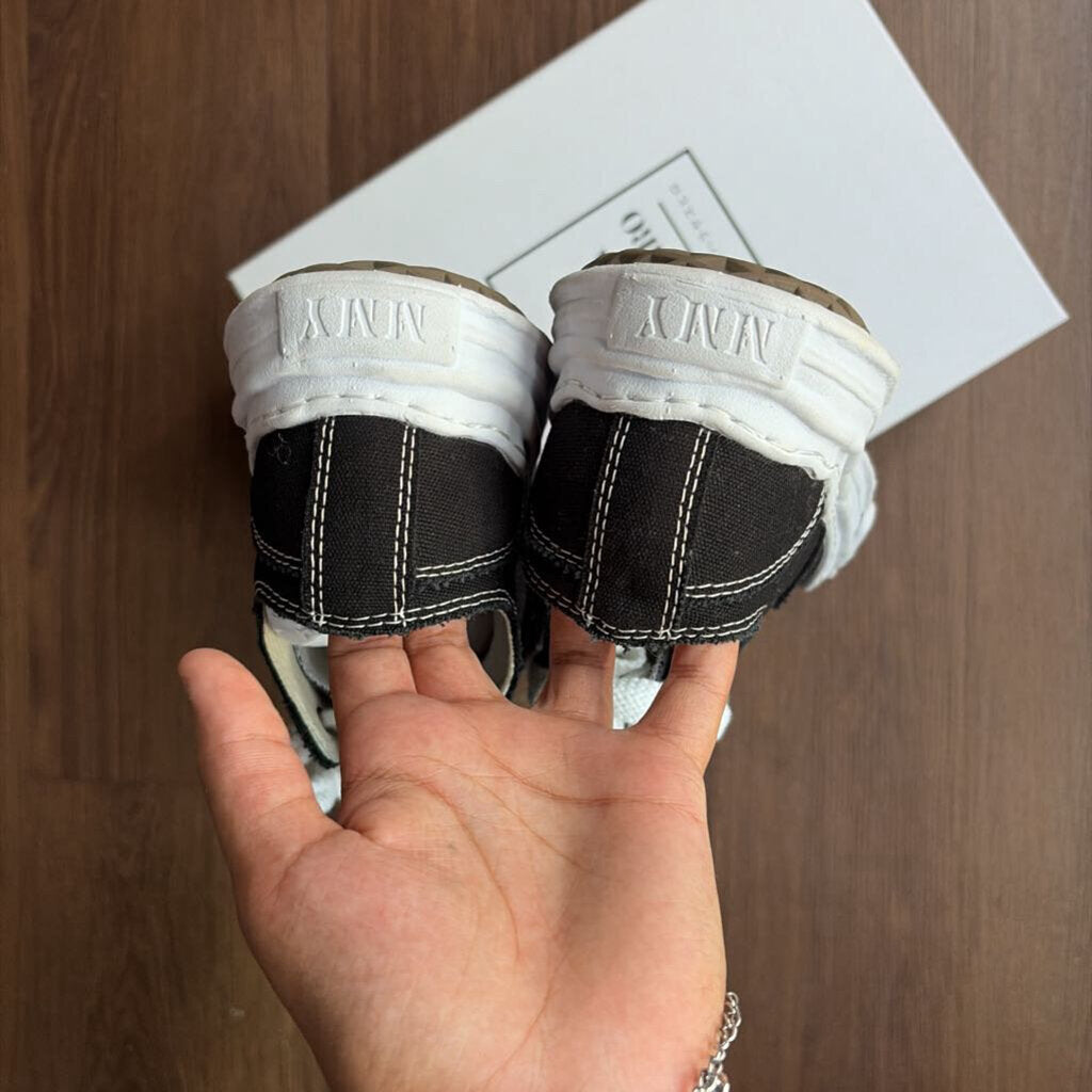 MAISON MIHARA CANVAS SNEAKER SZ. 42