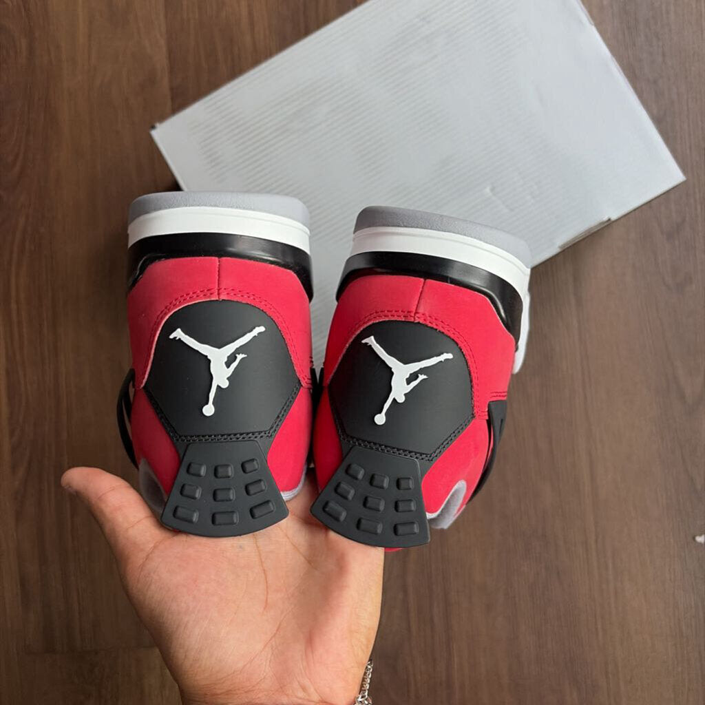 AIR JORDAN 4 "TORO BRAVO" SZ. 12 (BOX)