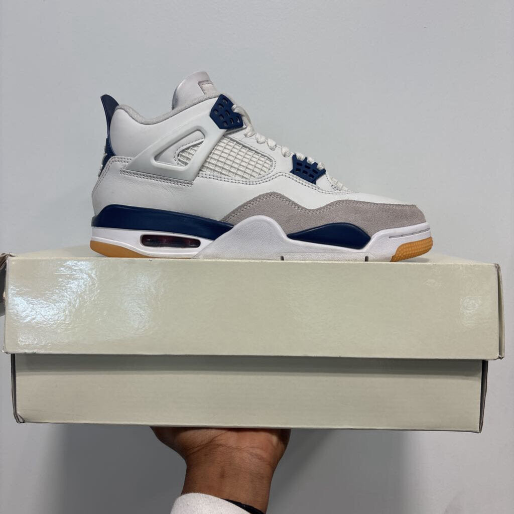 JORDAN 4 SB NAVY SZ 8