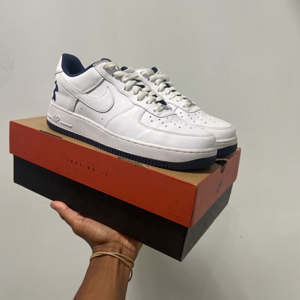 NIKE Air Force 1 CONCRETE NAVY SZ 10