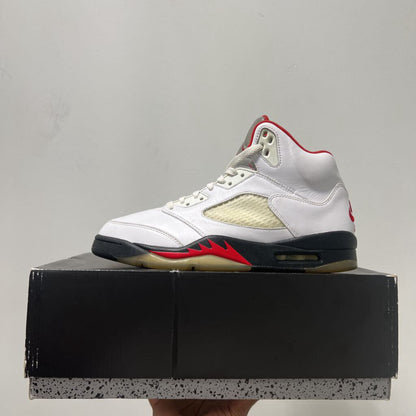 AIR JORDAN 5 RETRO