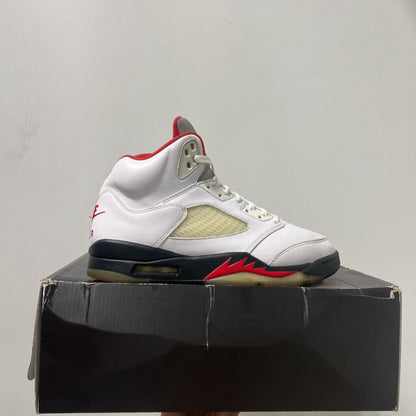 AIR JORDAN 5 RETRO SZ 10.5