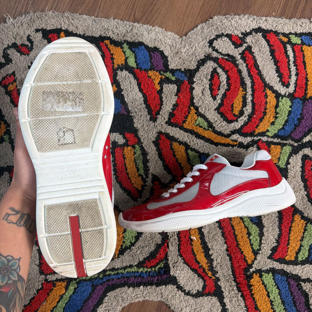 RED PRADA CUPS SZ 10 (NO BOX)