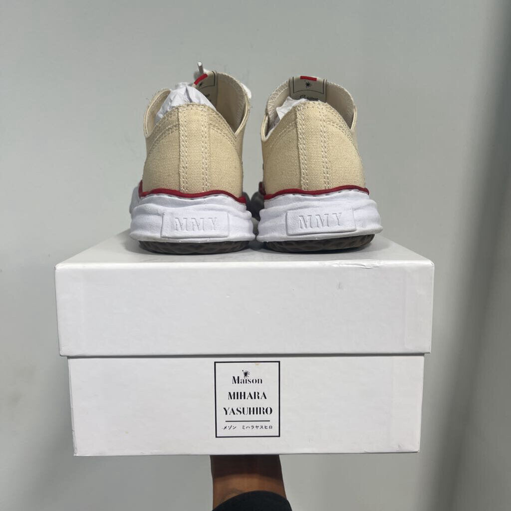MAISON MIHARA SIZE 44 W/BOX