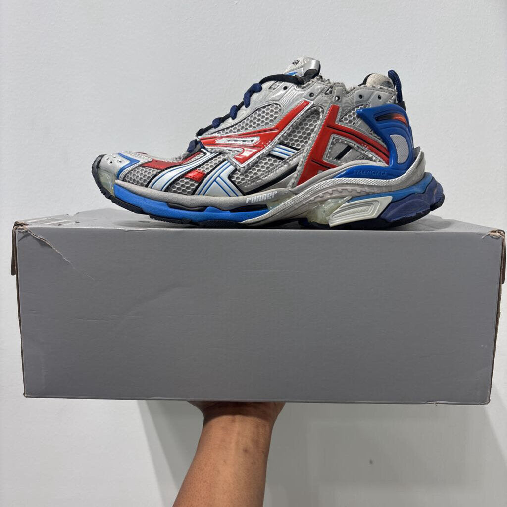 BALENCIAGA RUNNERS SZ 44
