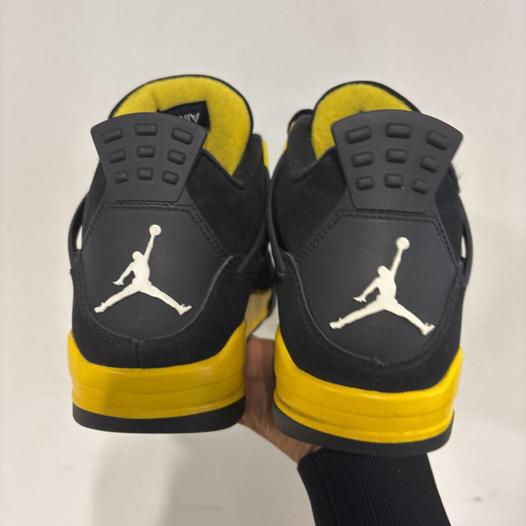 JORDAN 4 THUNDER SZ 9