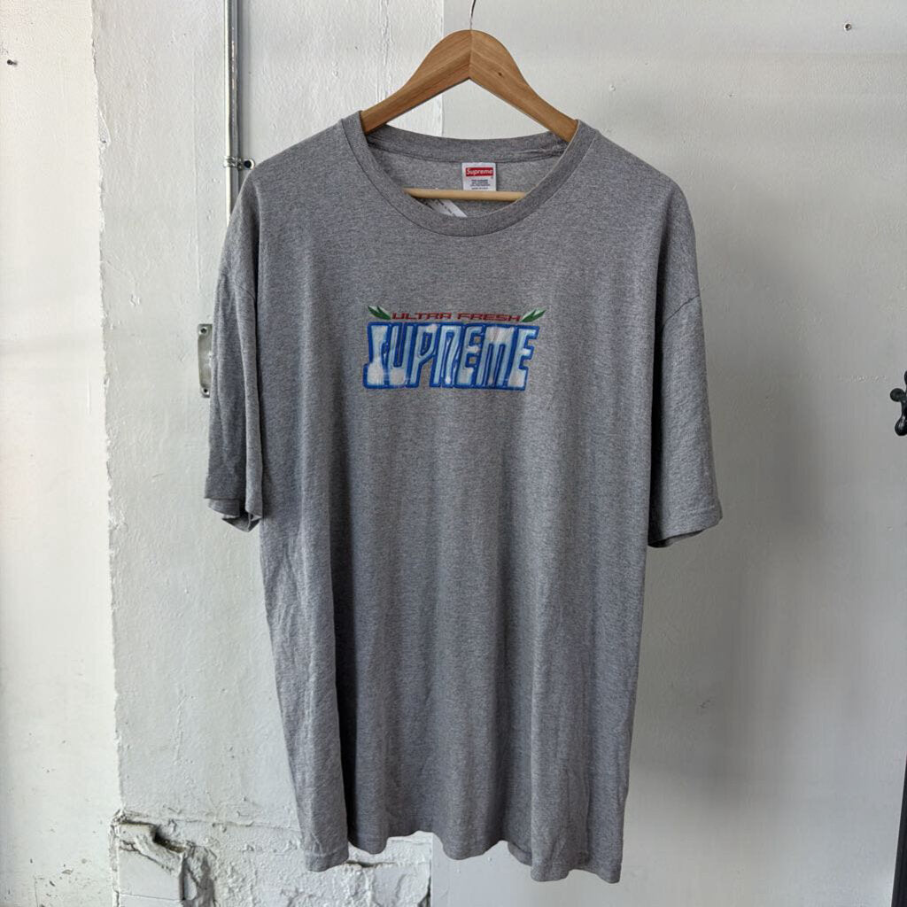 SUPREME ULTRA FRESH TEE SZ. XL