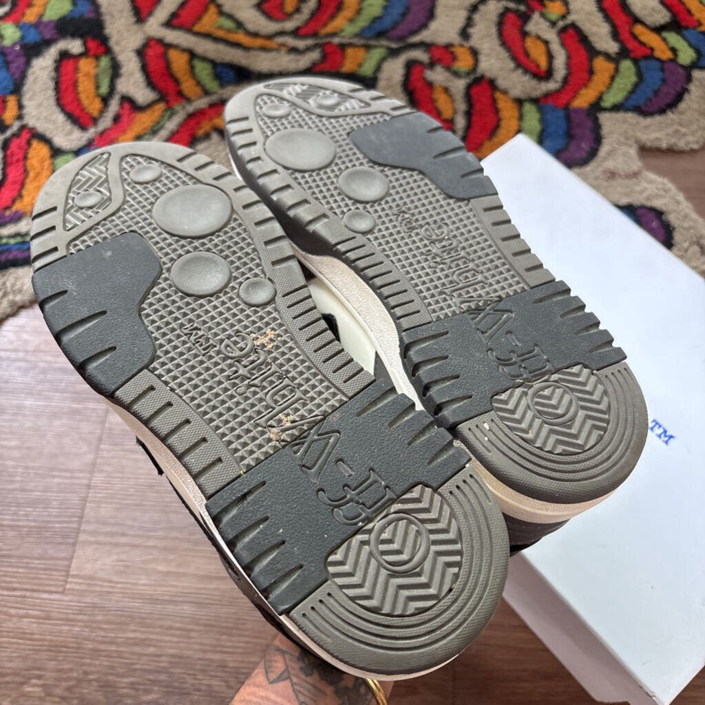 OFF WHITE OUT OF OFFICE SZ 41.5 (BOX)