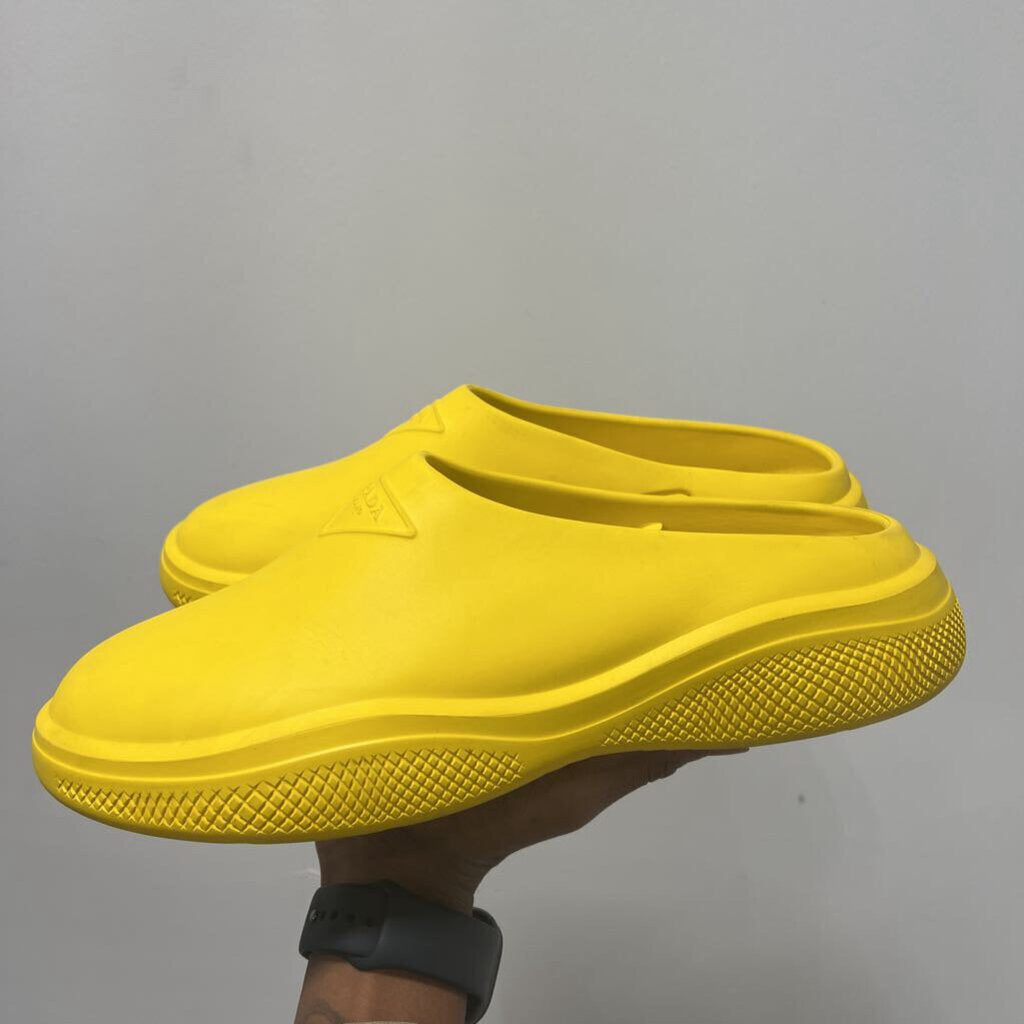 PRADA SLIDES SZ 44