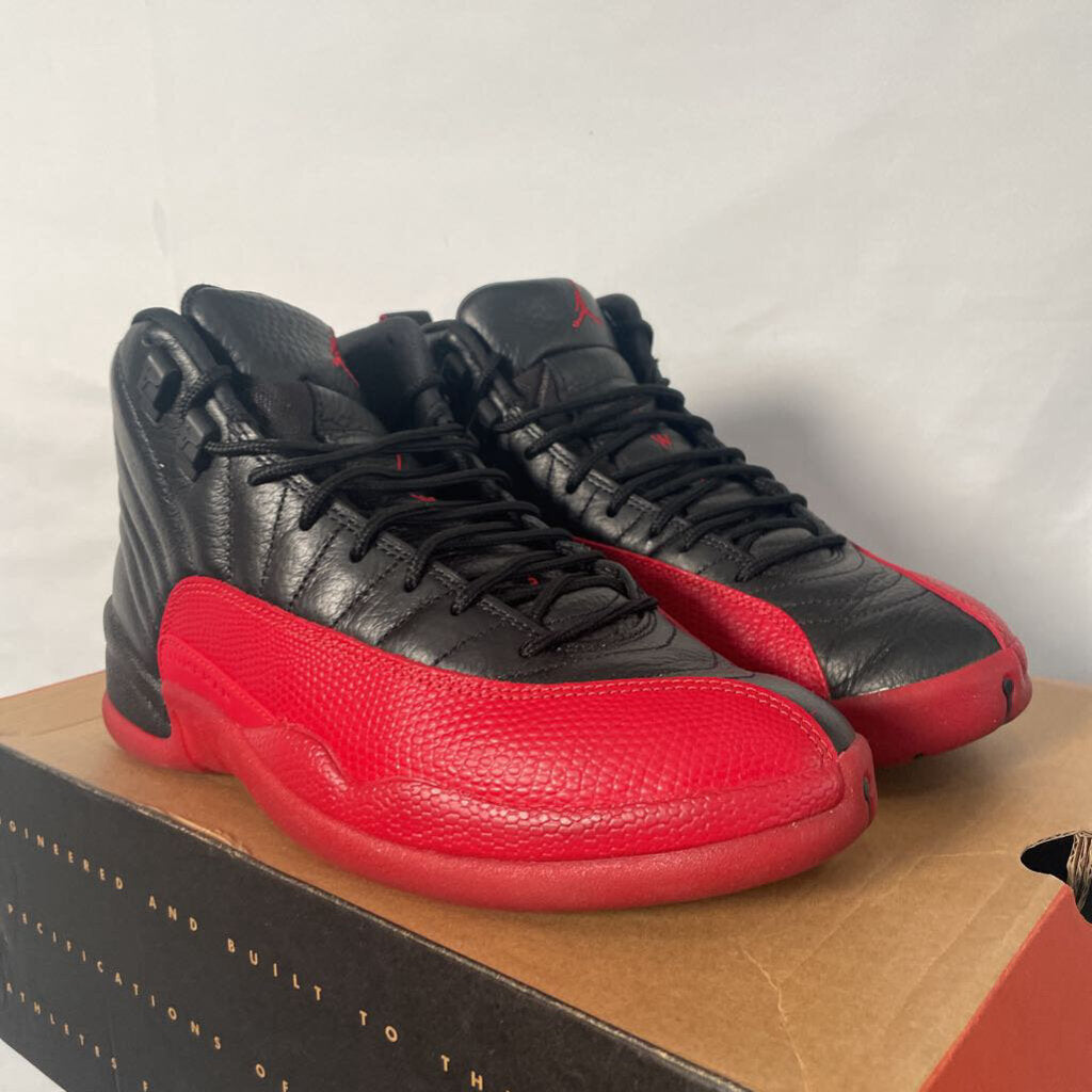 Jordan 12 Flu Game Sz. 9