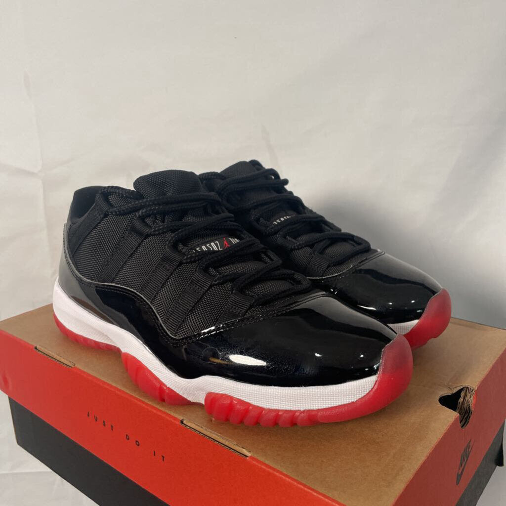 Jordan 11 Low Bred Sz. 9