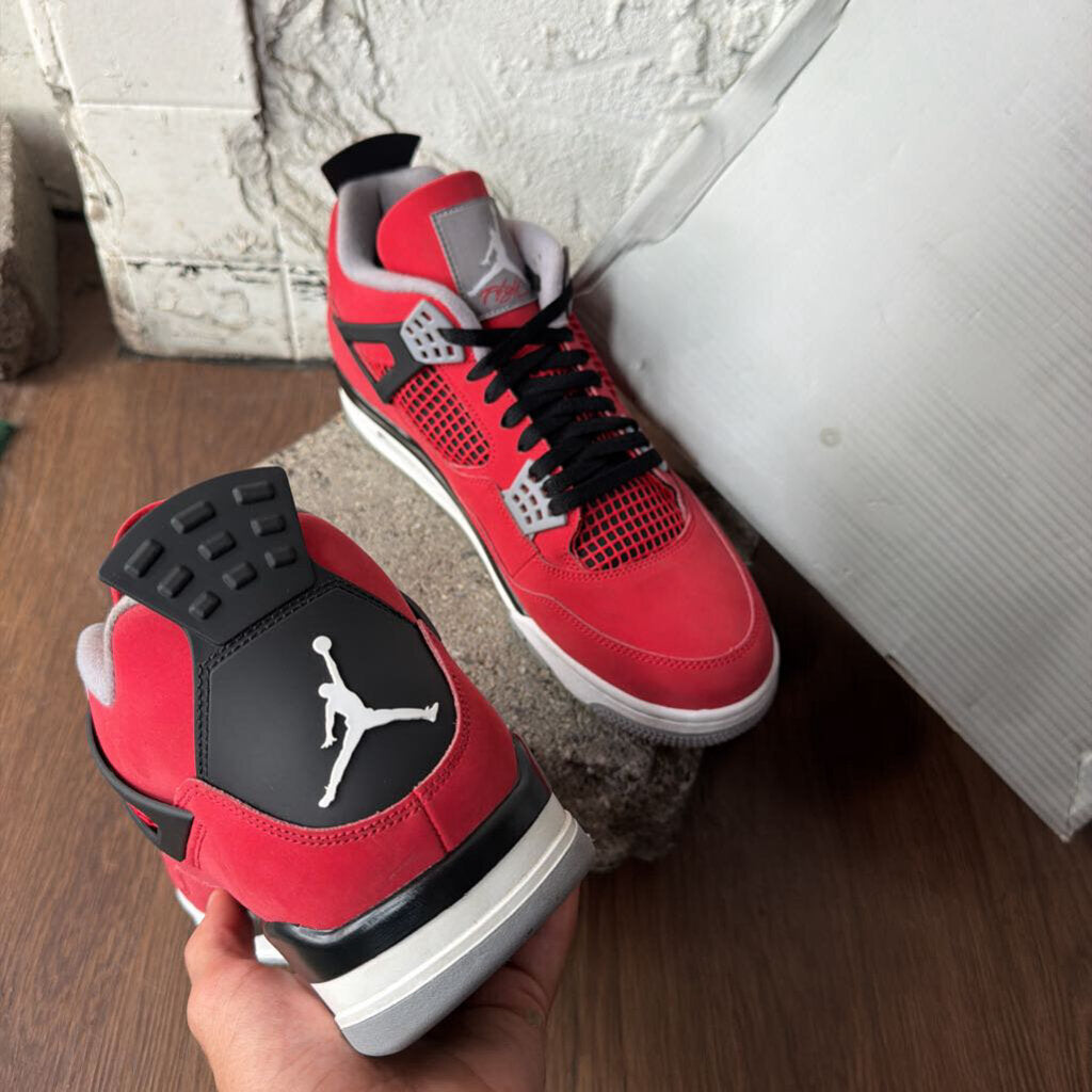 JORDAN 4 TORO BRAVO SZ. 13