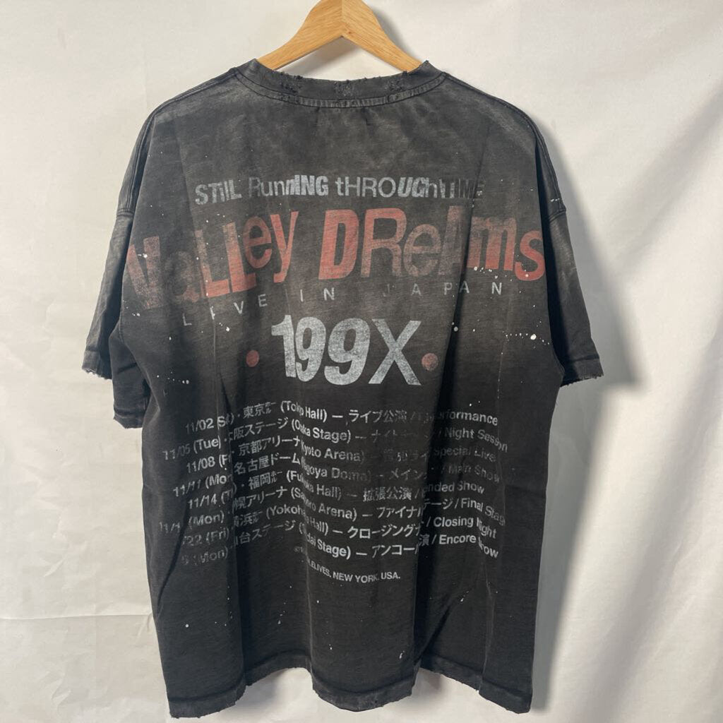 Vale Akira Tee Sz. L