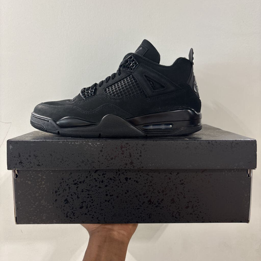 JORDAN 4 BLACK CAT SZ 10