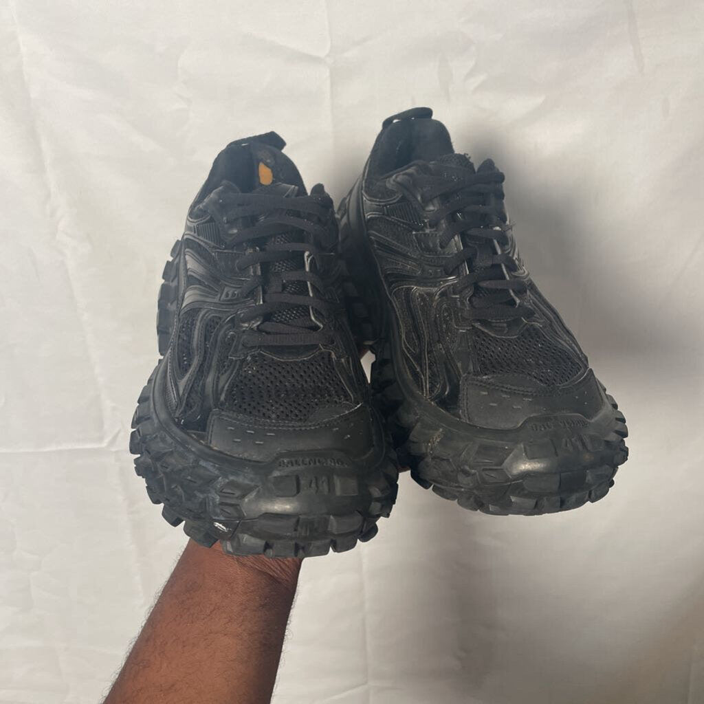 Balenciaga Black Defenders NB Sz. 41