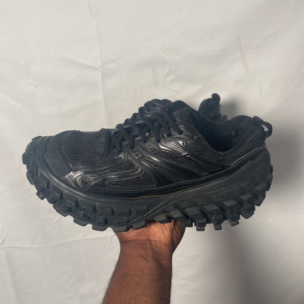 Balenciaga Black Defenders NB Sz. 41