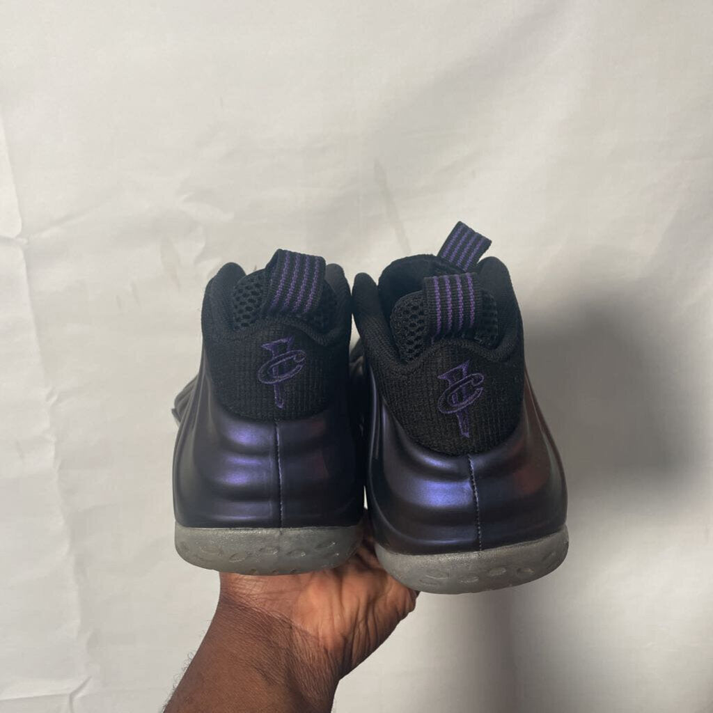 Nike Eggplant Foamposite Sz. 8