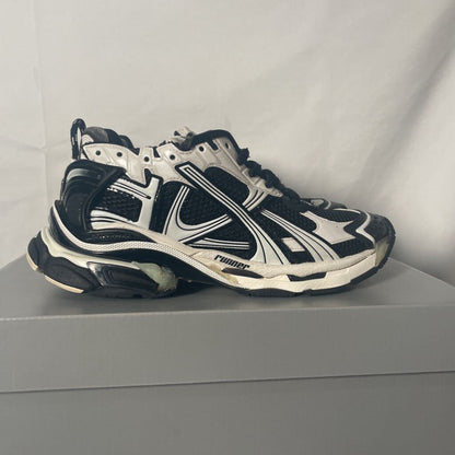 Balenciaga BLK/White Runners Sz. 42